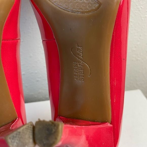 Alfani StepnFlex Red Heels Size 8M - Picture 9 of 10